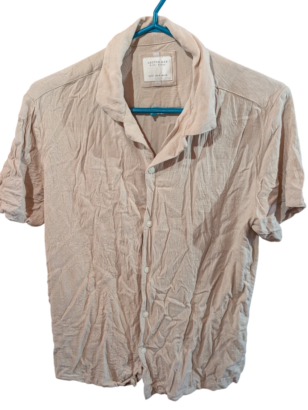 Cactus Men's Short Sleeve Button-Up Shirt in Light Beige